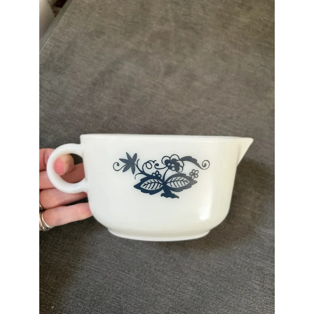 Vintage PYREX 